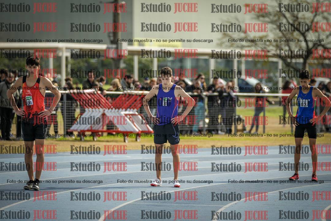 Fotos de los 800 m llanos de varones