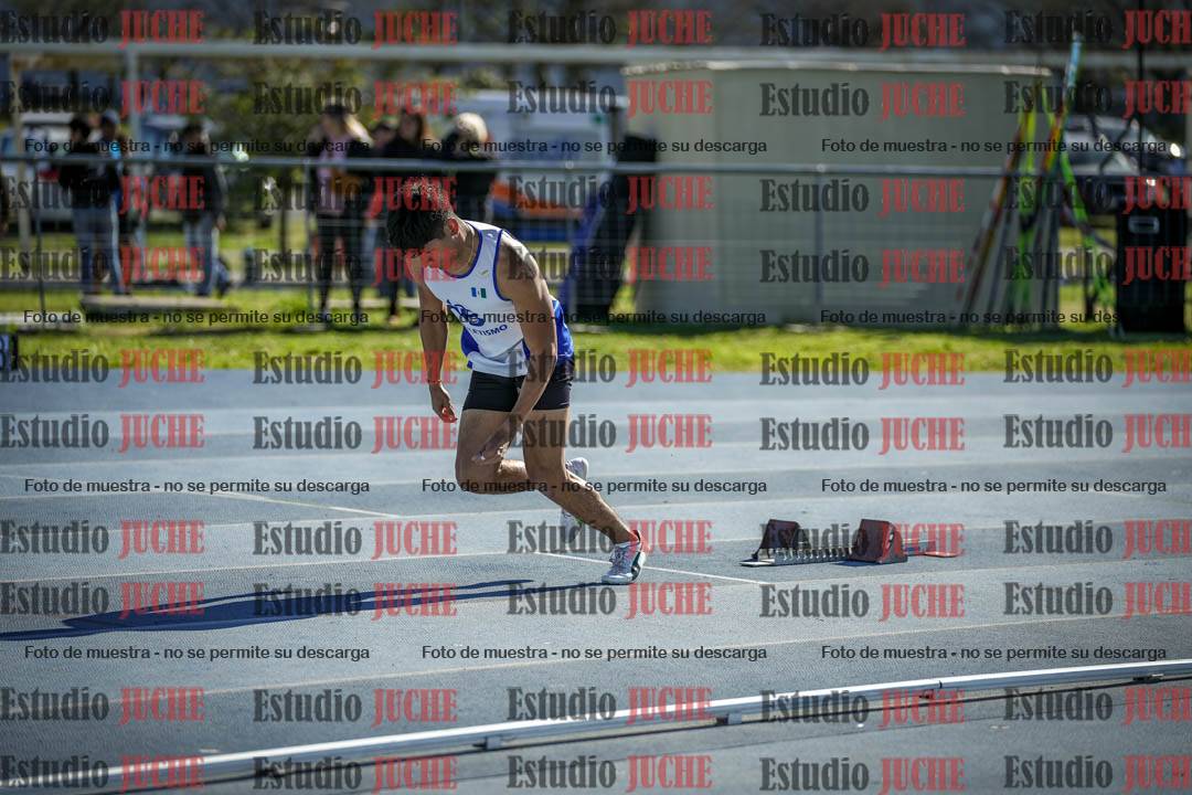 Fotos de los 400 m llanos de varones