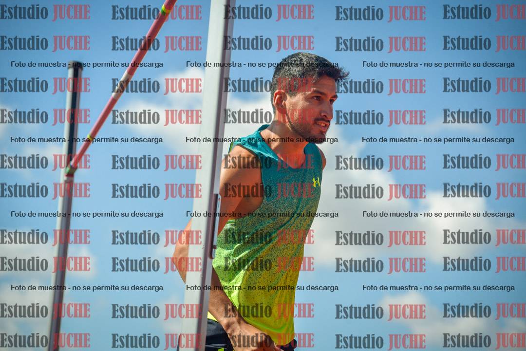 Fotos del salto en alto de varones
