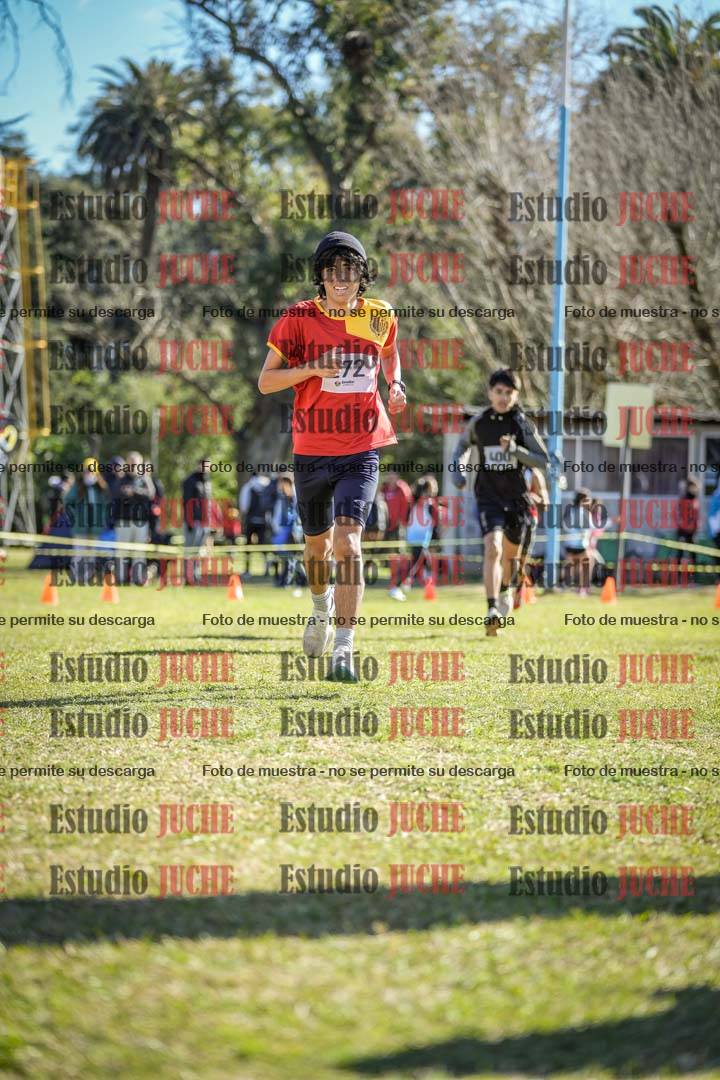 Fotos de la llegada del cross de 2000 m
