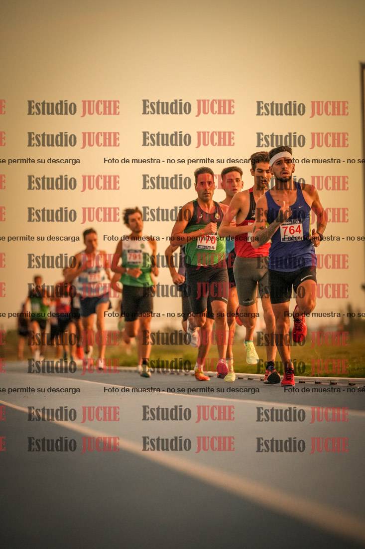 Fotos de los 3000 m llanos de varones