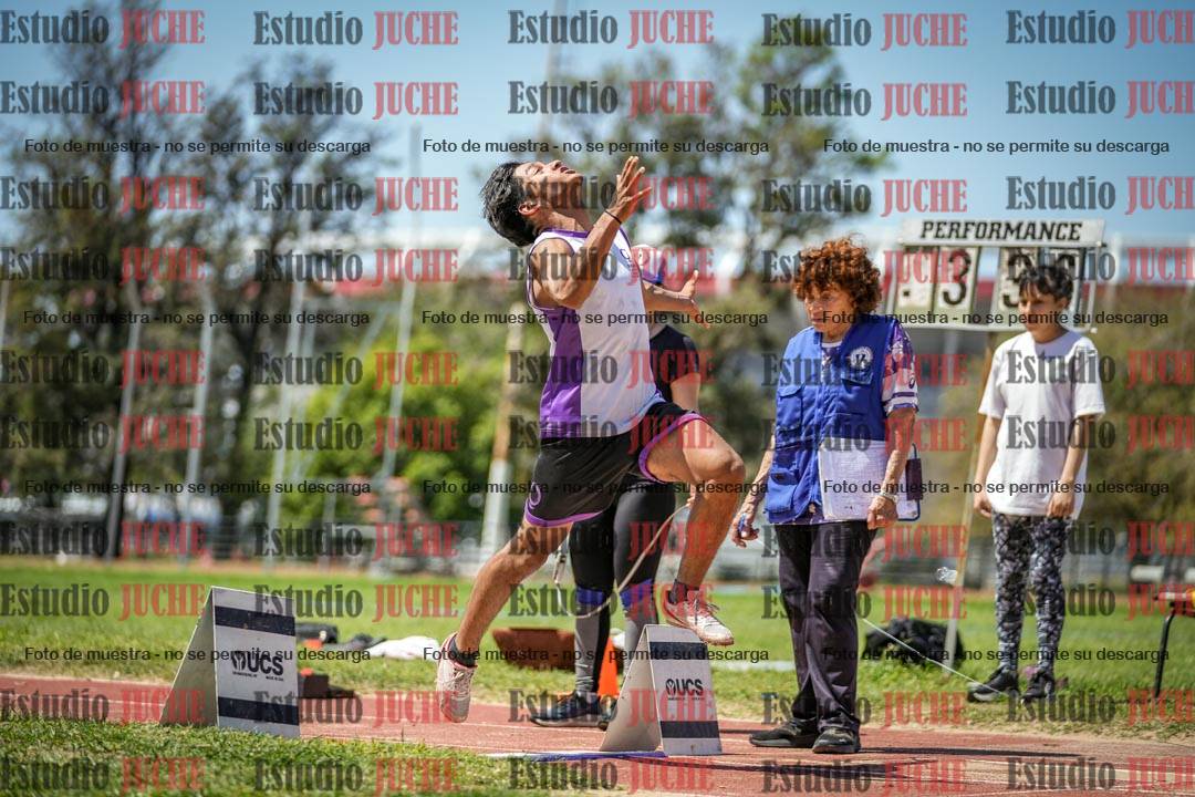 Fotos del salto en largo de varones - (incluye octatlón)