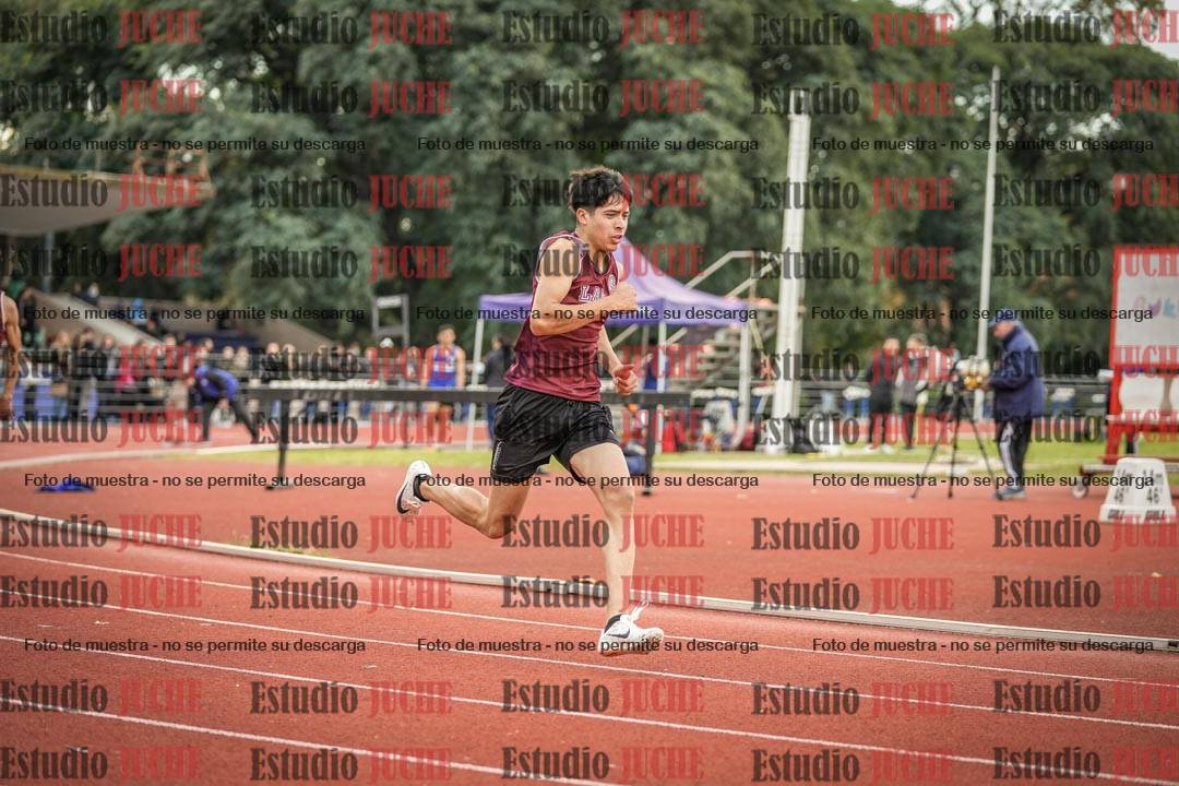 Fotos de los 400 m llanos de varones