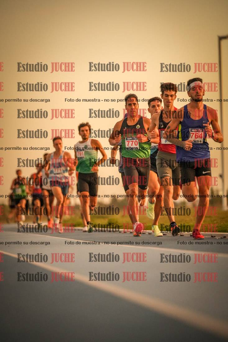Fotos de los 3000 m llanos de varones