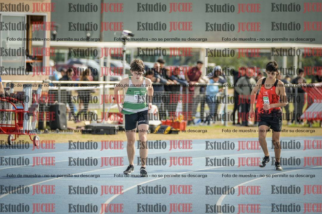 Fotos de los 800 m llanos de varones