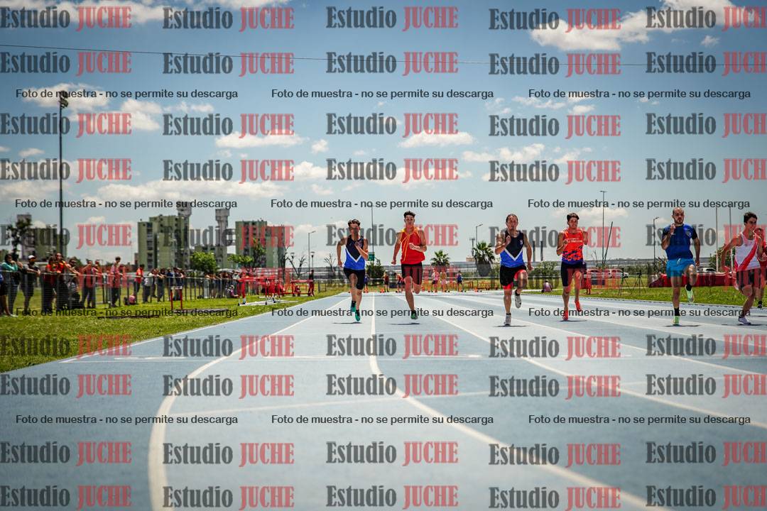 Fotos de los 100 m llanos de varones