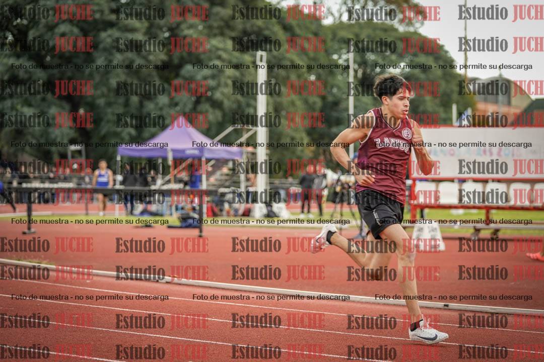 Fotos de los 400 m llanos de varones