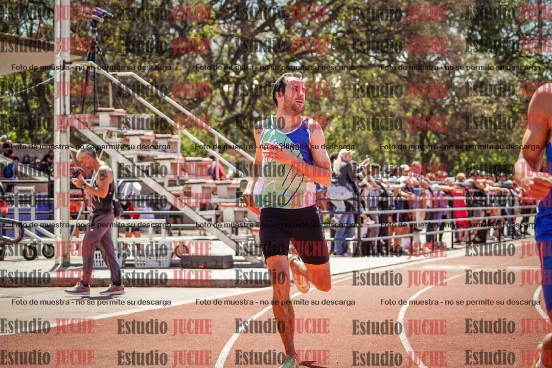 Fotos de los 200 m llanos de varones