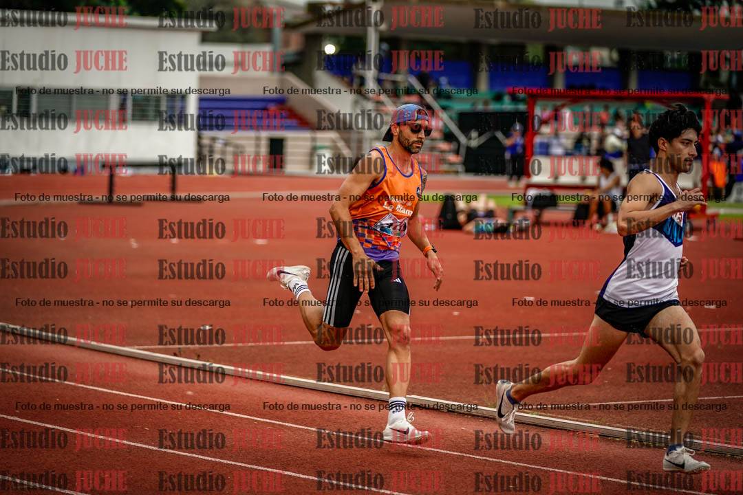 Fotos de los 800 m llanos de varones