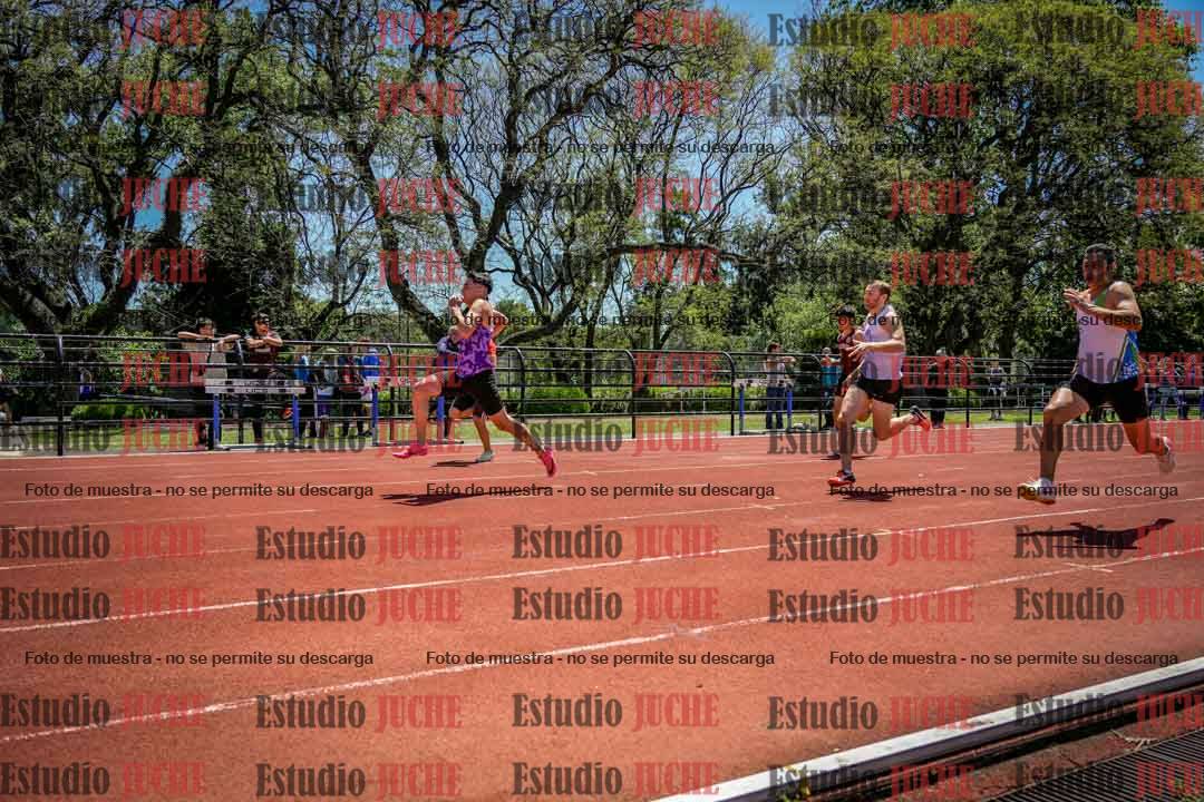 Fotos de los 100 m llanos de varones