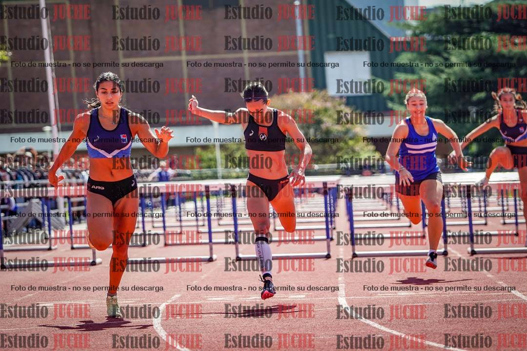 Fotos de los 100 m con vallas de mujeres