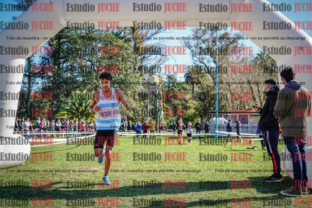 Fotos de la llegada del cross de 6000 m