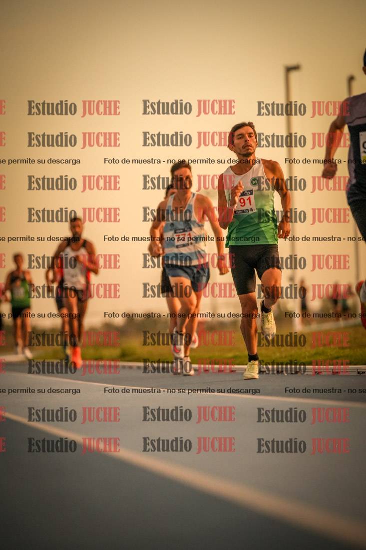 Fotos de los 3000 m llanos de varones