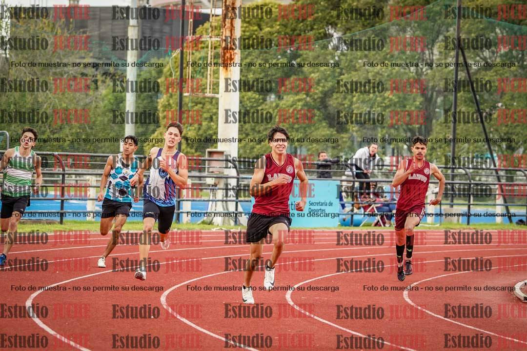Fotos de los 400 m llanos de varones