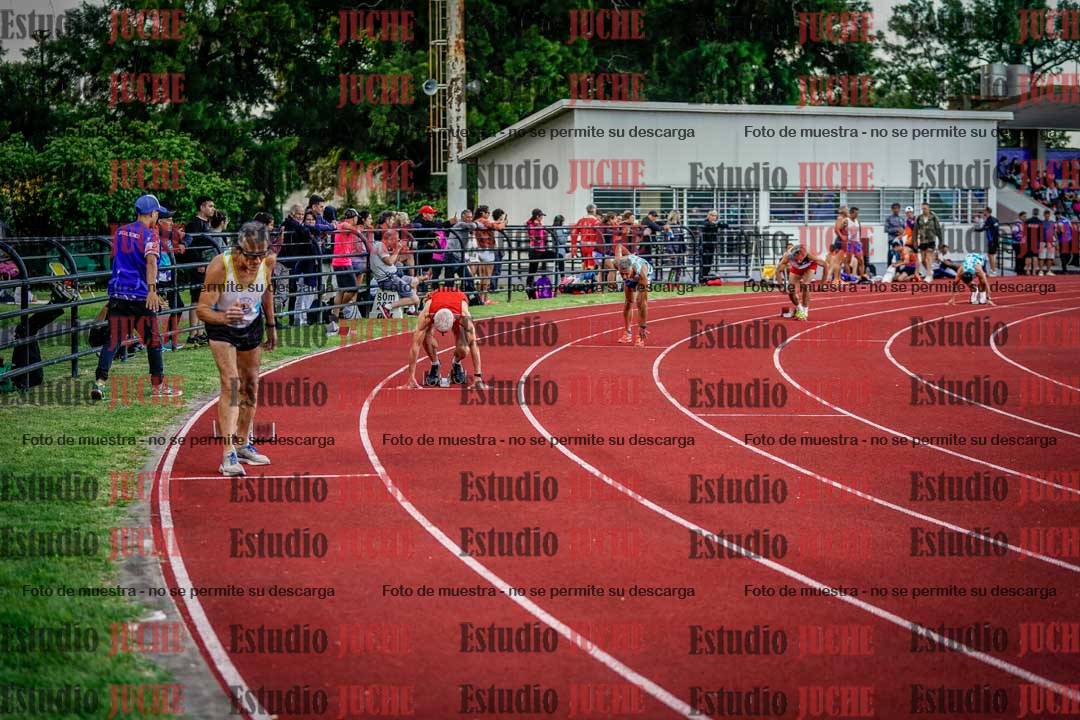 Fotos de los 400 m llanos de varones