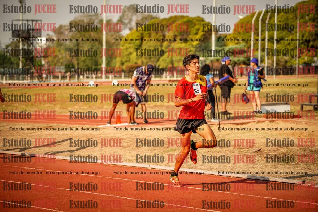 Fotos de los 1500 m llanos de varones