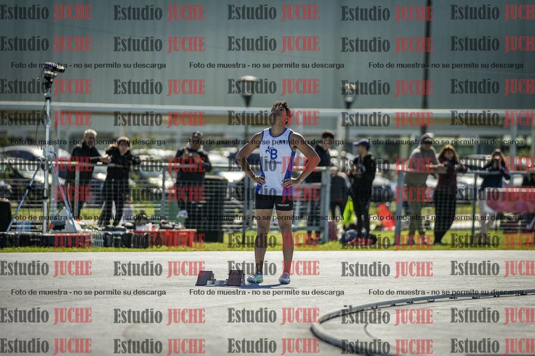 Fotos de los 400 m llanos de varones