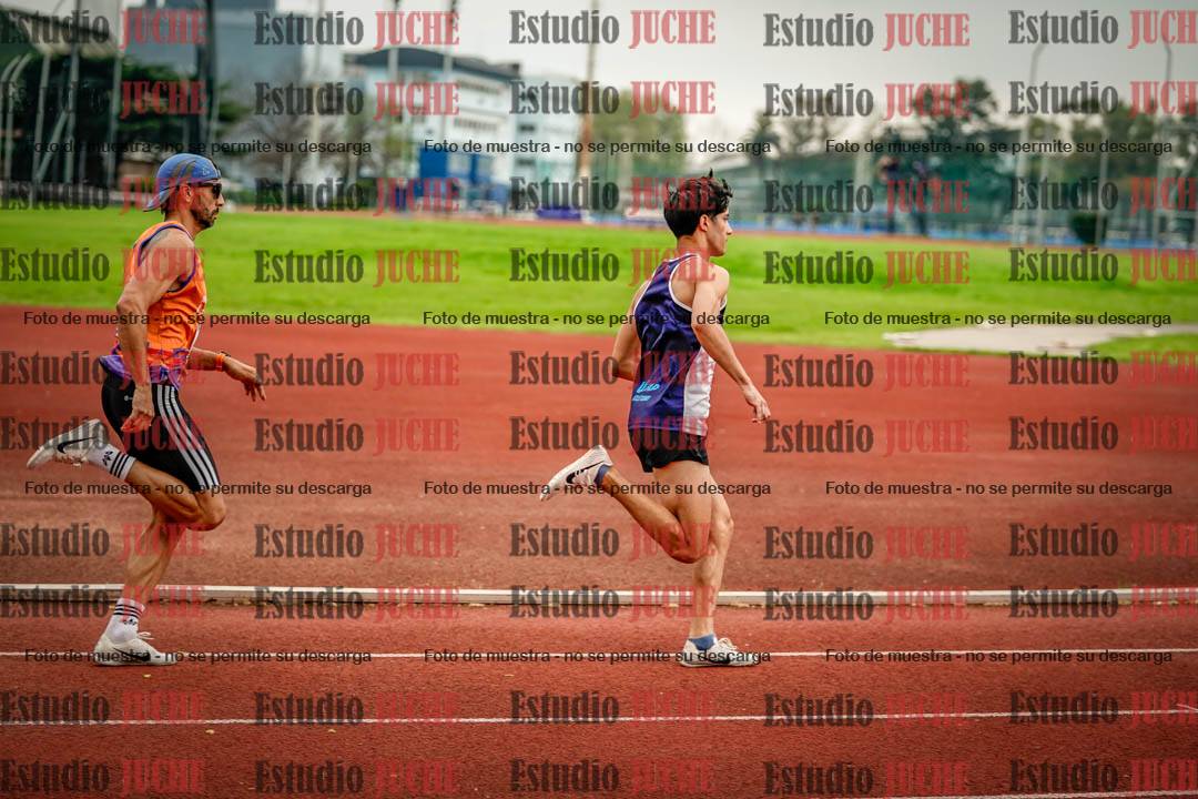 Fotos de los 800 m llanos de varones