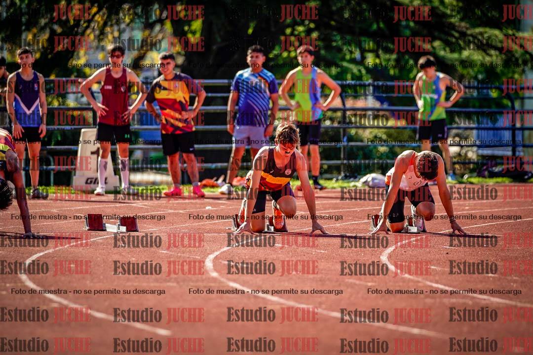 Fotos de los 100 m llanos de varones