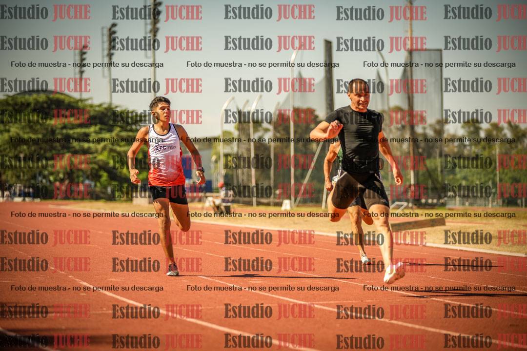 Fotos de los 200 m llanos de varones