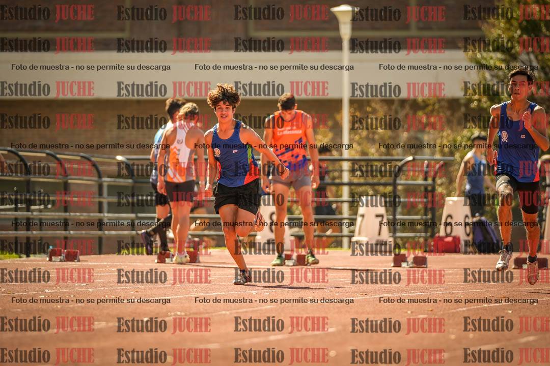 Fotos de los 100 m llanos de varones