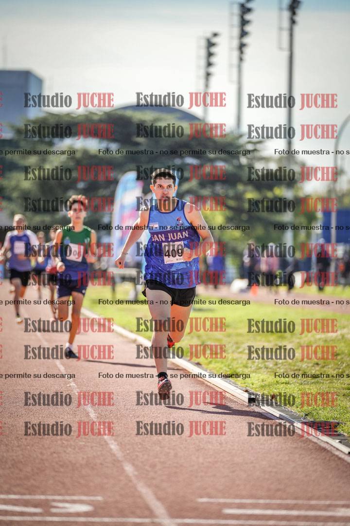 Fotos de los 800 m llanos de varones