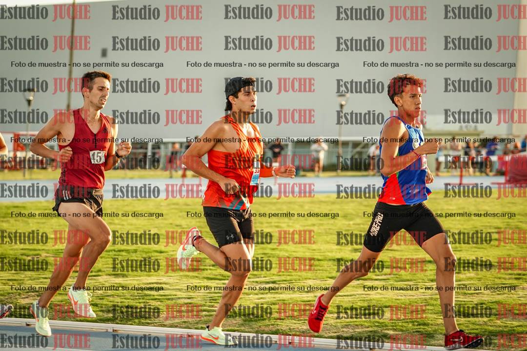 Fotos de los 3000 m llanos de varones
