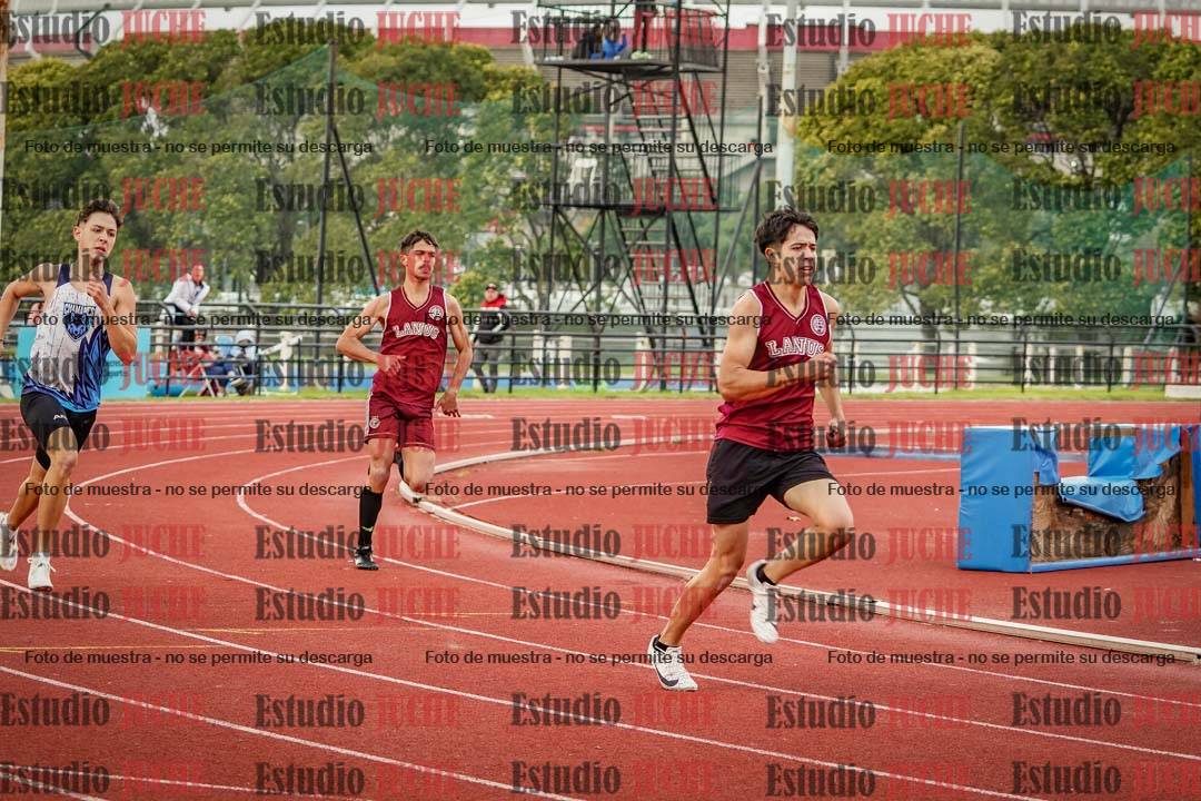 Fotos de los 400 m llanos de varones