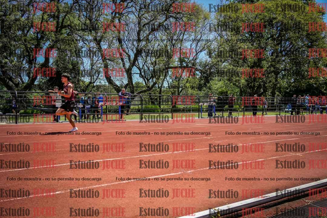 Fotos de los 100 m llanos de varones