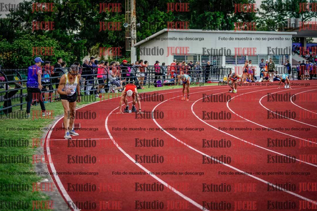 Fotos de los 400 m llanos de varones