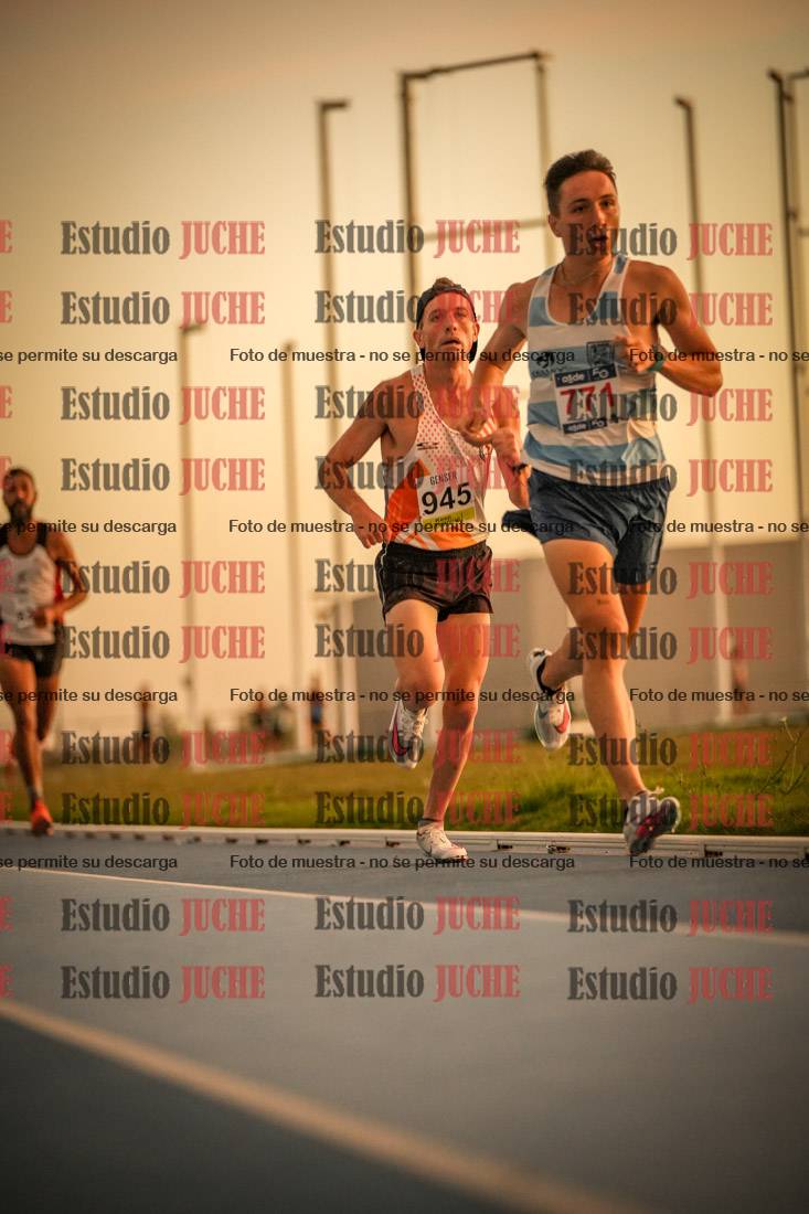 Fotos de los 3000 m llanos de varones