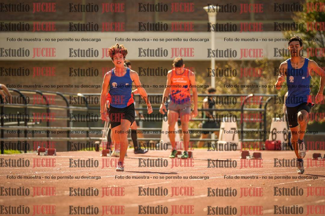 Fotos de los 100 m llanos de varones