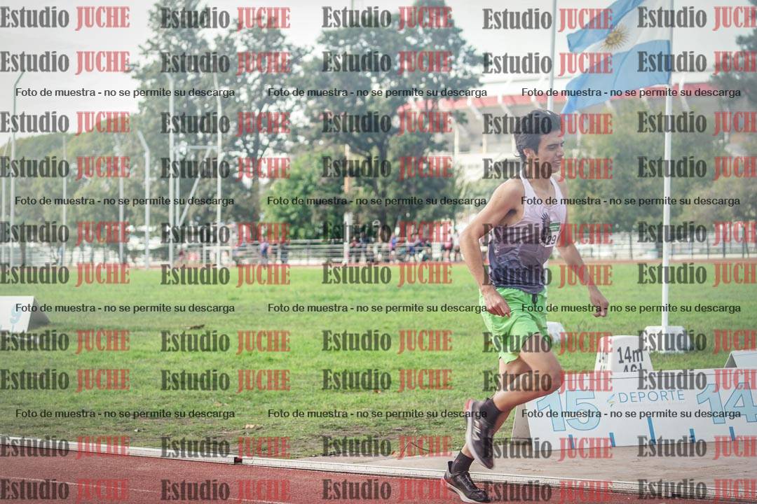 Fotos de los 600 m llanos de varones
