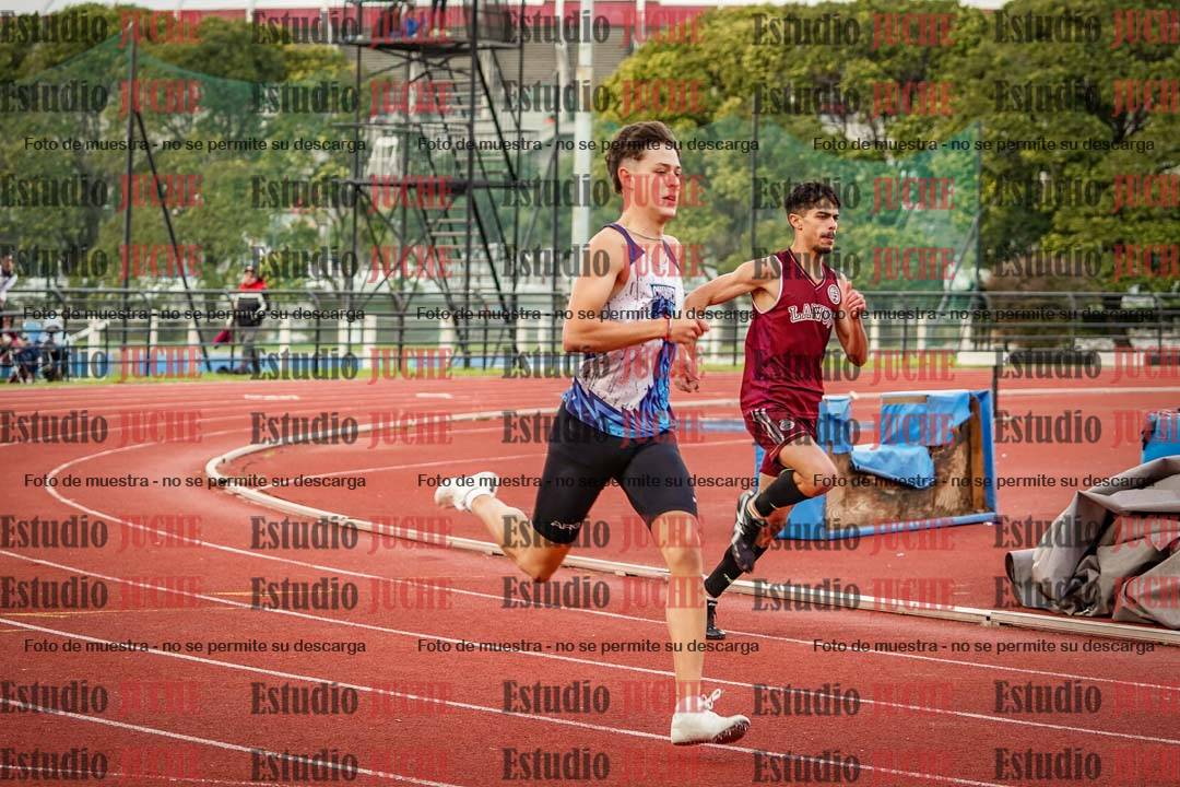 Fotos de los 400 m llanos de varones