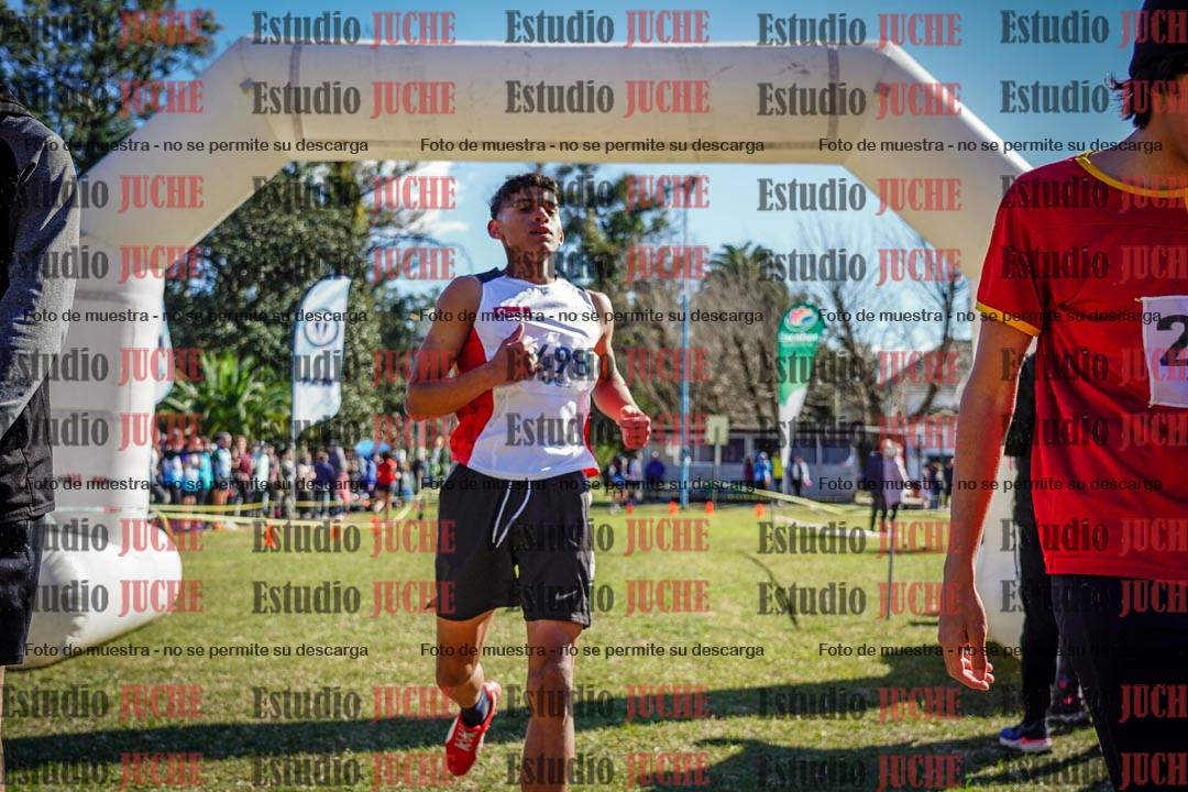 Fotos de la llegada del cross de 2000 m