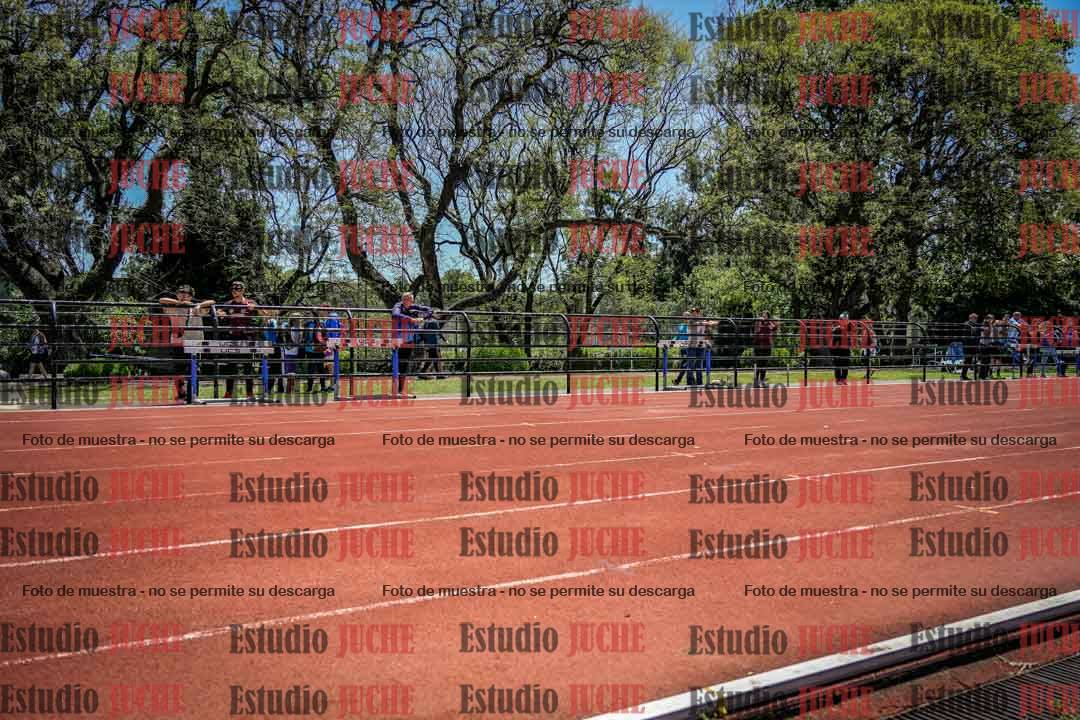 Fotos de los 100 m llanos de varones