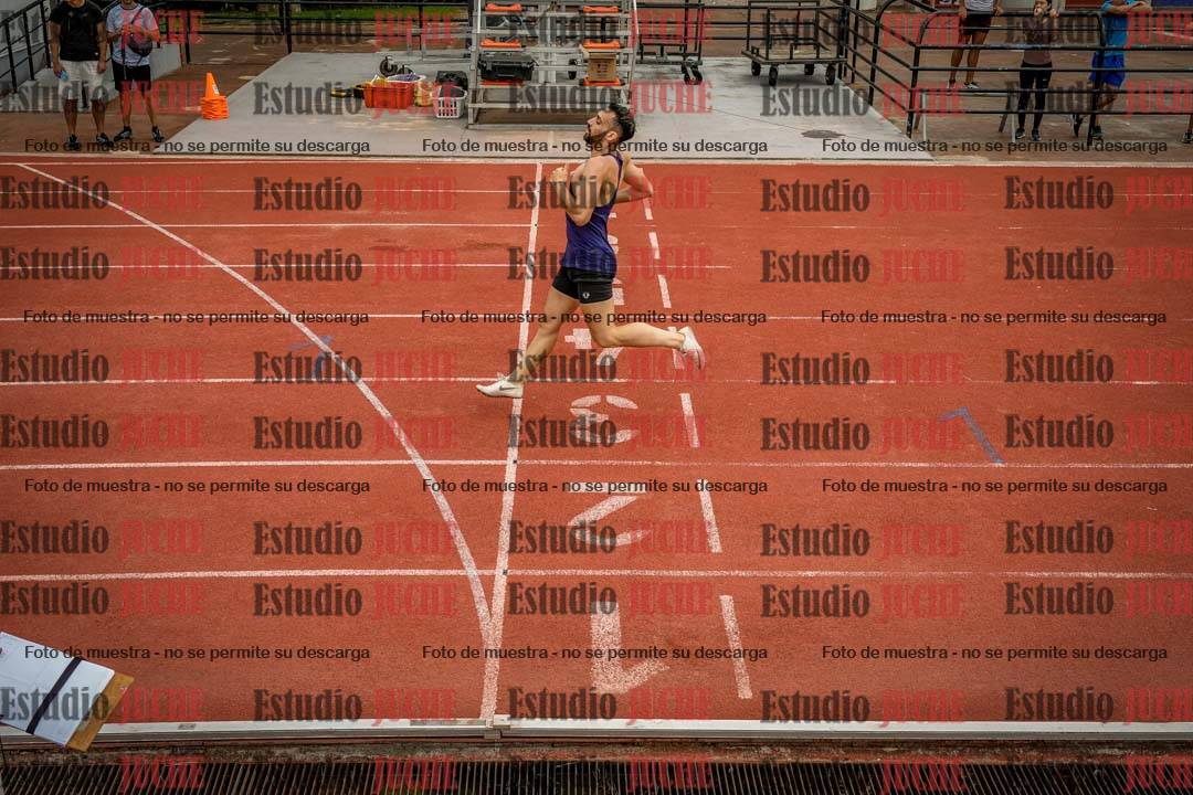 Fotos de los 400 m con vallas de varones