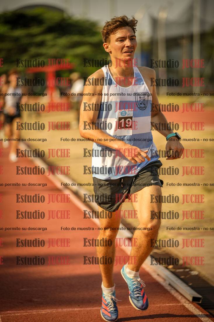 Fotos de los 1500 m llanos de varones
