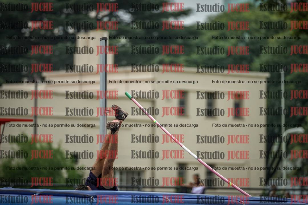 Fotos del salto en alto - grupo 2