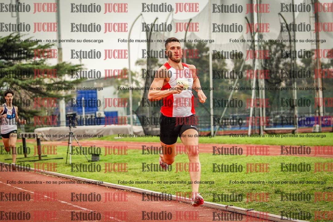 Fotos de los 800 m llanos de varones