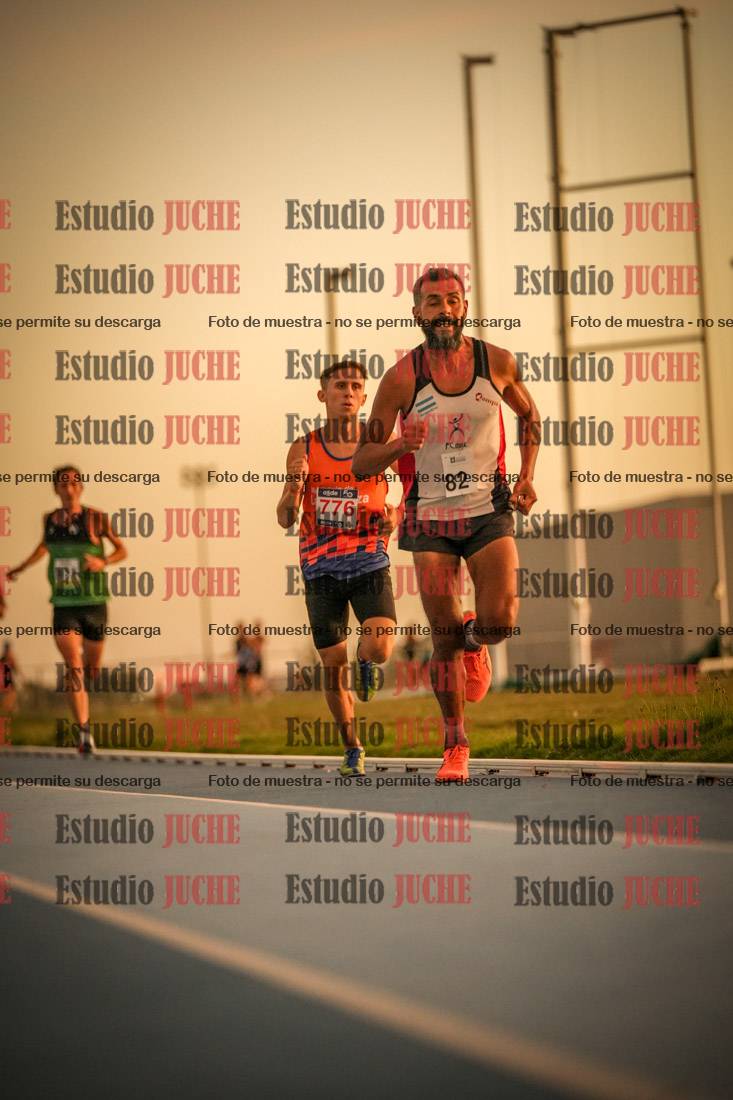 Fotos de los 3000 m llanos de varones