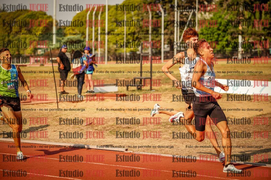 Fotos de los 1500 m llanos de varones