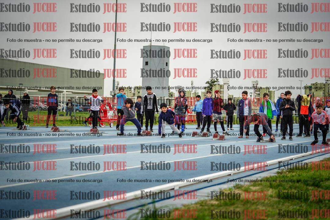 Fotos de los 50 m llanos de varones - U12