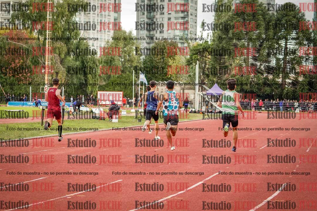 Fotos de los 400 m llanos de varones