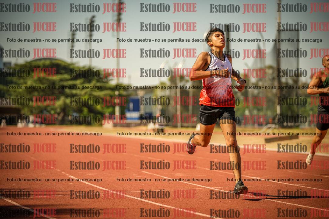 Fotos de los 200 m llanos de varones