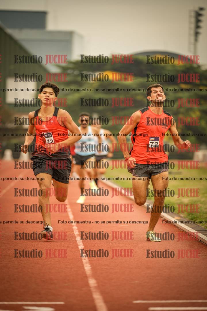 Fotos de los 800 m llanos de varones