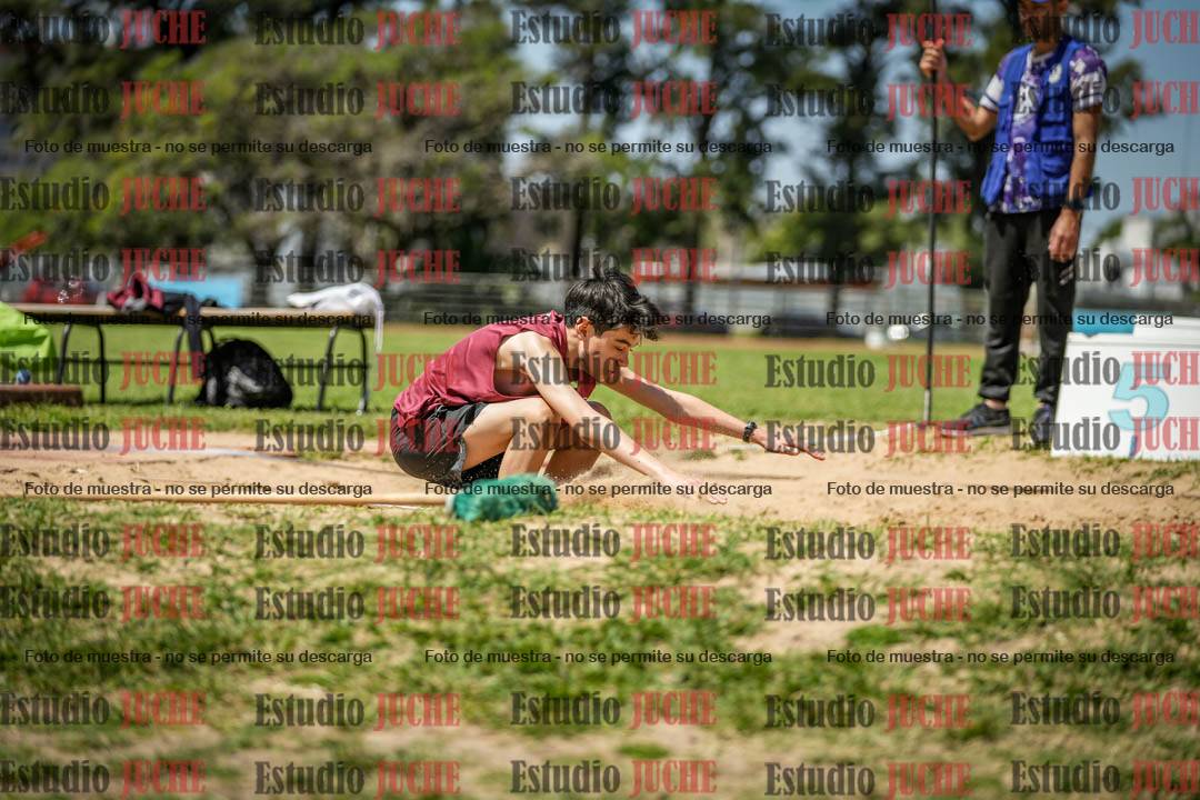 Fotos del salto en largo de varones - (incluye octatlón)