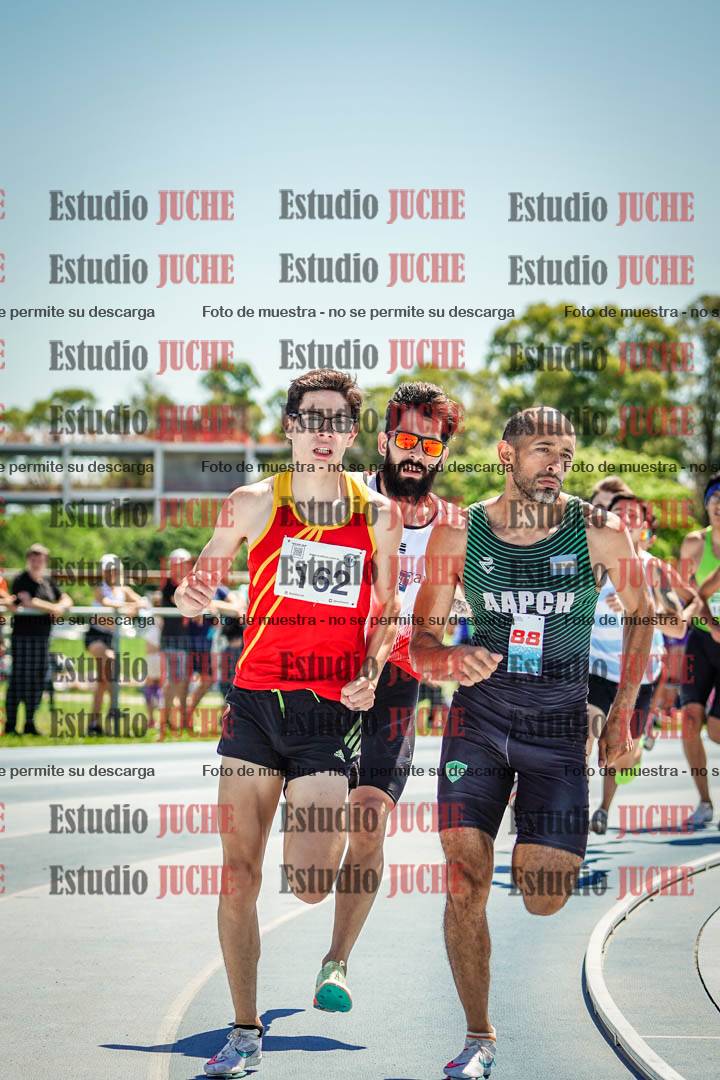 Fotos de los 800 m llanos de varones