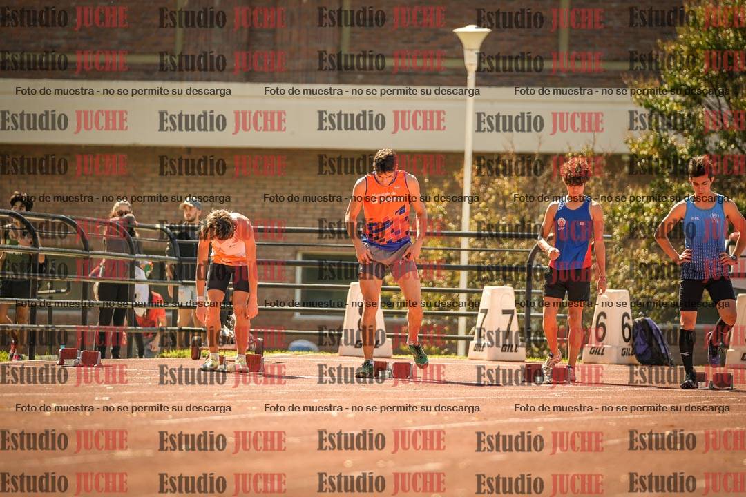 Fotos de los 100 m llanos de varones
