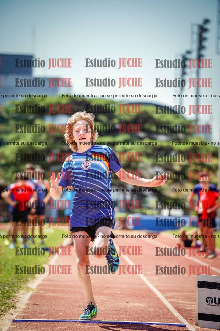 Fotos del salto en largo de varones - (incluye octatlón)